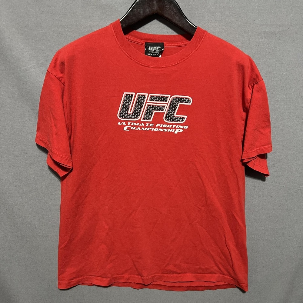 UFC Shirt Mens XL Red Ultimate Fighting Championship Logo Graphic Tee T-Shirt